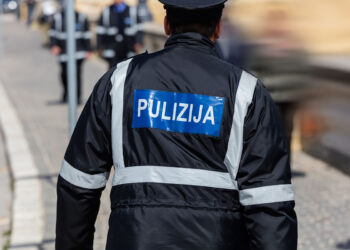 Stranieri colti in flagranza di reato immediatamente espulsi dal Paese