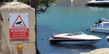 Arriva l’etilometro per chi guida… in mare!