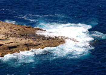 Anziano muore in mare a Marsalforn