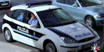 Marsa, violento alterco con la polizia stradale: quattro nordafricani arrestati