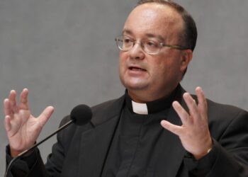 L’Arcivescovo bacchetta il Governo sugli affitti: «no a disparità economiche»