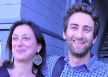 La lettera piena di rabbia di Matthew, il figlio di Daphne Caruana Galizia che è stato il primo ad arrivare sul luogo dell’esplosione