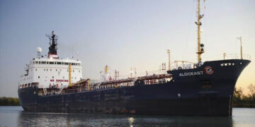 La nave cisterna Goeast, colpita da una motovedetta libica, è ora in acque maltesi