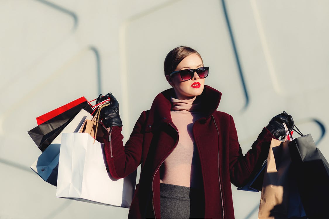 Black Friday, i negozi si preparano all’assalto