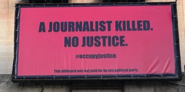 Striscioni per ricordare Daphne Caruana Galizia a quattro mesi dall’uccisione