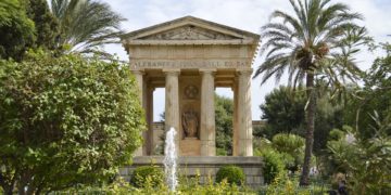 Nuovi alberi e siepi in tutta l’isola: Governo al lavoro