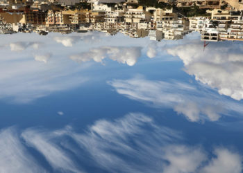 La crescita economica rende poveri: cronache dal Paese di Sottosopra