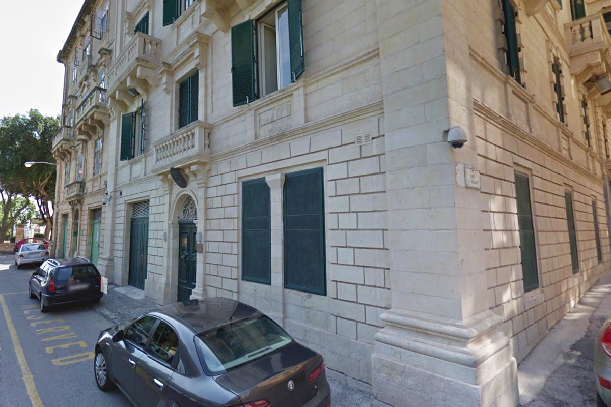 L Iscrizione All Aire Diventa Telematica Ecco Il Portale Fast It Corriere Di Malta
