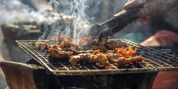 Fare un barbecue in spiaggia a Malta: quali permessi servono e come otternerli