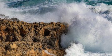 Giorno di festa, mare mosso: spiagge raccomandate e da evitare