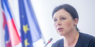 Corruzione e riciclaggio: il commissario UE Jourova in missione a Malta