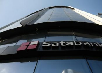 I clienti di Satabank annunciano una settimana di proteste
