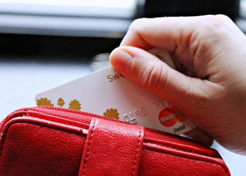 banca carta di credito soldi