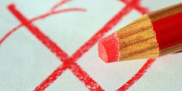 elezioni voto scheda elettorale croce
