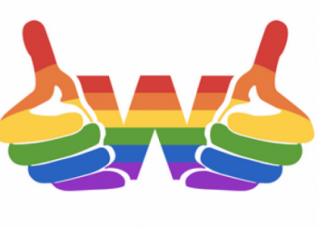 “Gay, lesbiche e trans sono i benvenuti”: il nuovo adesivo fa discutere