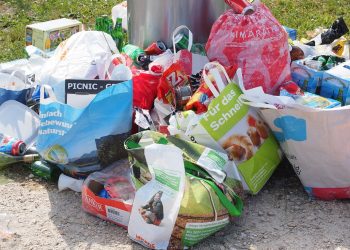 Bugibba, Qawra, St Paul’s Bay: fioccano le multe per rifiuti lasciati in strada i giorni sbagliati