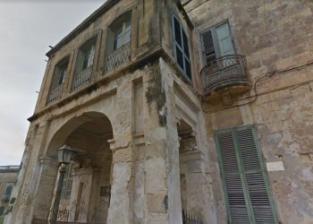 Il Governo vuole acquistare l’ex residenza privata della regina Elisabetta