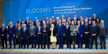 Migranti: Italia e Malta unite contro Francia e Germania sui porti di sbarco