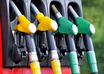 Aumentata la benzina, adesso la verde va a 1,41 euro