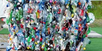 plastica riciclaggio spazzatura riciclata raccolta differenziata