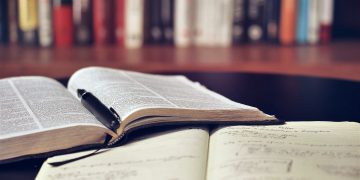 Letteratura maltese: alla scoperta degli haiku di Oliver Friggeri