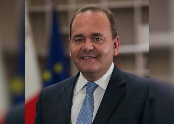 Il «papello» di Keith Schembri inchioda il Ministro dell’economia Cardona