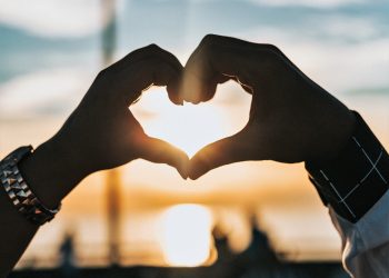 San Valentino: a passeggio per le strade di Valletta, o a casa con una cena romantica?