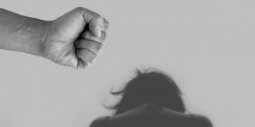 violenza donne abuso domestica
