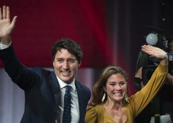 Positiva la moglie del premier canadese mentre il Nepal chiude le vette dell’Himalaya