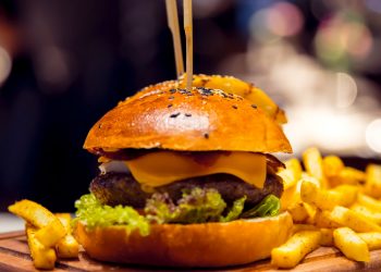 Quarantena? Ecco i ristoranti che effettuano consegne a domicilio o take away