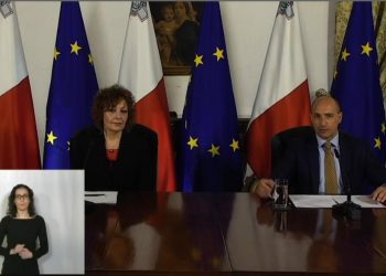 Coronavirus, record di casi giornalieri. Il Ministro della sanità: «tutto come previsto, niente panico»