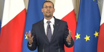 Conferenza stampa del premier Robert Abela: allentate le misure del lockdown