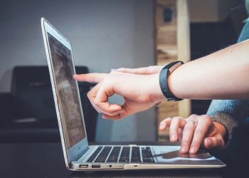 business economia impresa ufficio start up innovazione