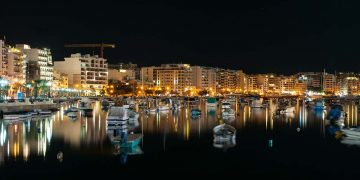 notte gzira lungomare sliema strand
