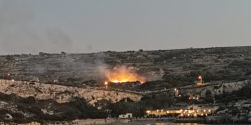 Incendio Paradise Bay