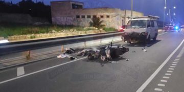Schianto sulla costal road, motociclista italiano in fin di vita