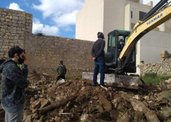 Dingli, rivolta popolare per salvare gli alberi e una chiesa medievale