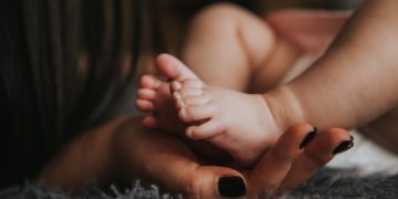 Nascite in picchiata, i maltesi e gli italiani non fanno più figli