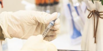 Numeri allarmanti dietro le ultime restrizioni anti COVID-19