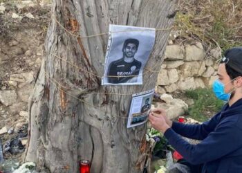 All’Università tutti in lacrime per l’ultimo saluto a Julian, lo studente-calciatore dal cuore d’oro