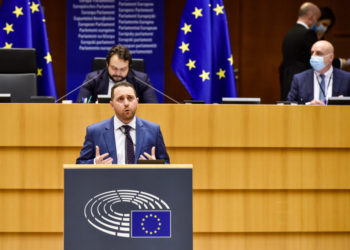 Diritto alla disconnessione: il maltese Saliba “padre” della legge che tutela i lavoratori a distanza