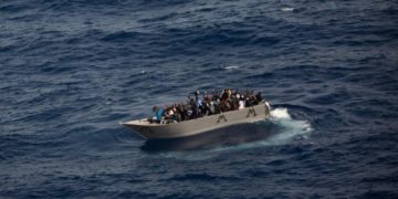 Tre barche alla deriva, appello di Alarm Phone a Malta e Italia: «Intervenite, o sarà una tragedia»
