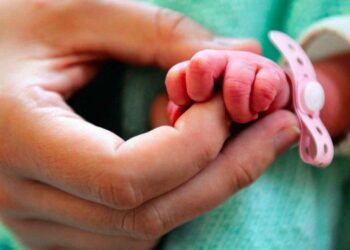 Depenalizzazione dell’aborto, la minaccia di Vella: «Non autorizzo un omicidio, mi dimetterò se passa la legge»