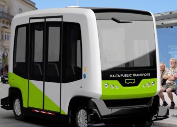 I trasporti del futuro: a Malta arriva il bus senza conducente che non provoca incidenti e non inquina