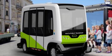 I trasporti del futuro: a Malta arriva il bus senza conducente che non provoca incidenti e non inquina