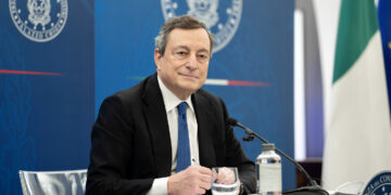 Italiani virtuosi: Mario Draghi, il sobrio premier che guida il Paese gratis