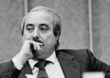 Tanto coraggio, molta solitudine: Giovanni Falcone, un eroe italiano