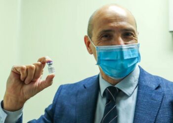 Vaccino, scocca l’ora per gli over 16. Malta è il Paese più virtuoso della UE: vicina l’immunità di gregge