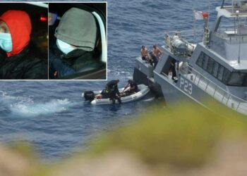 Bombe e Kalashnikov nascosti in mare: forse appartengono al gruppo Ta’ Maskar