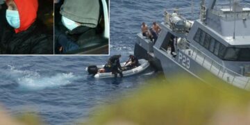 Bombe e Kalashnikov nascosti in mare: forse appartengono al gruppo Ta’ Maskar